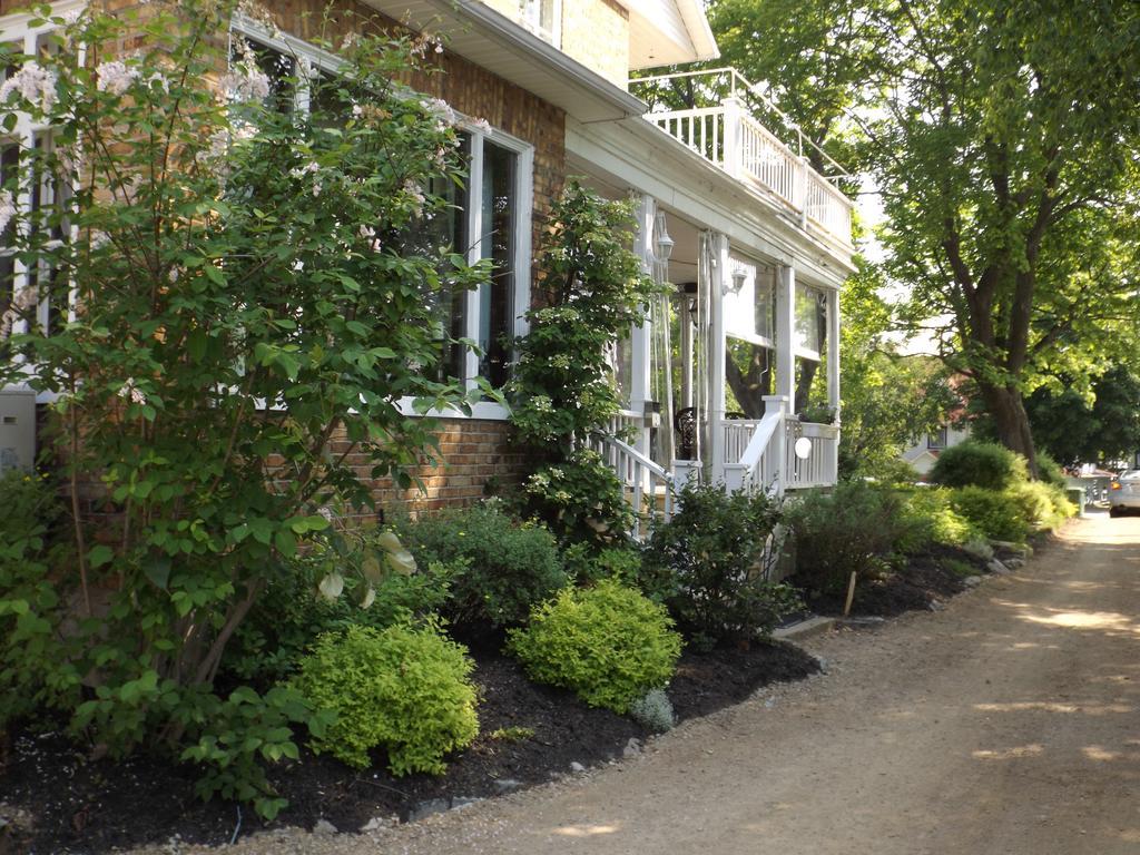 Chez Truchon Bistro-Auberge La Malbaie Exterior foto